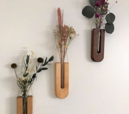 Reagenzglas mit Blumen